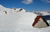 02 Al rifugio c'è ancora neve